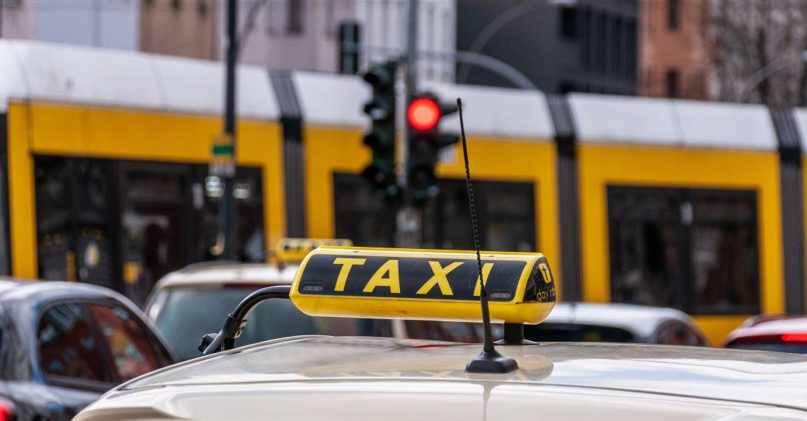 IN ARRIVO IL BANDO RINNOVA VEICOLI – TAXI